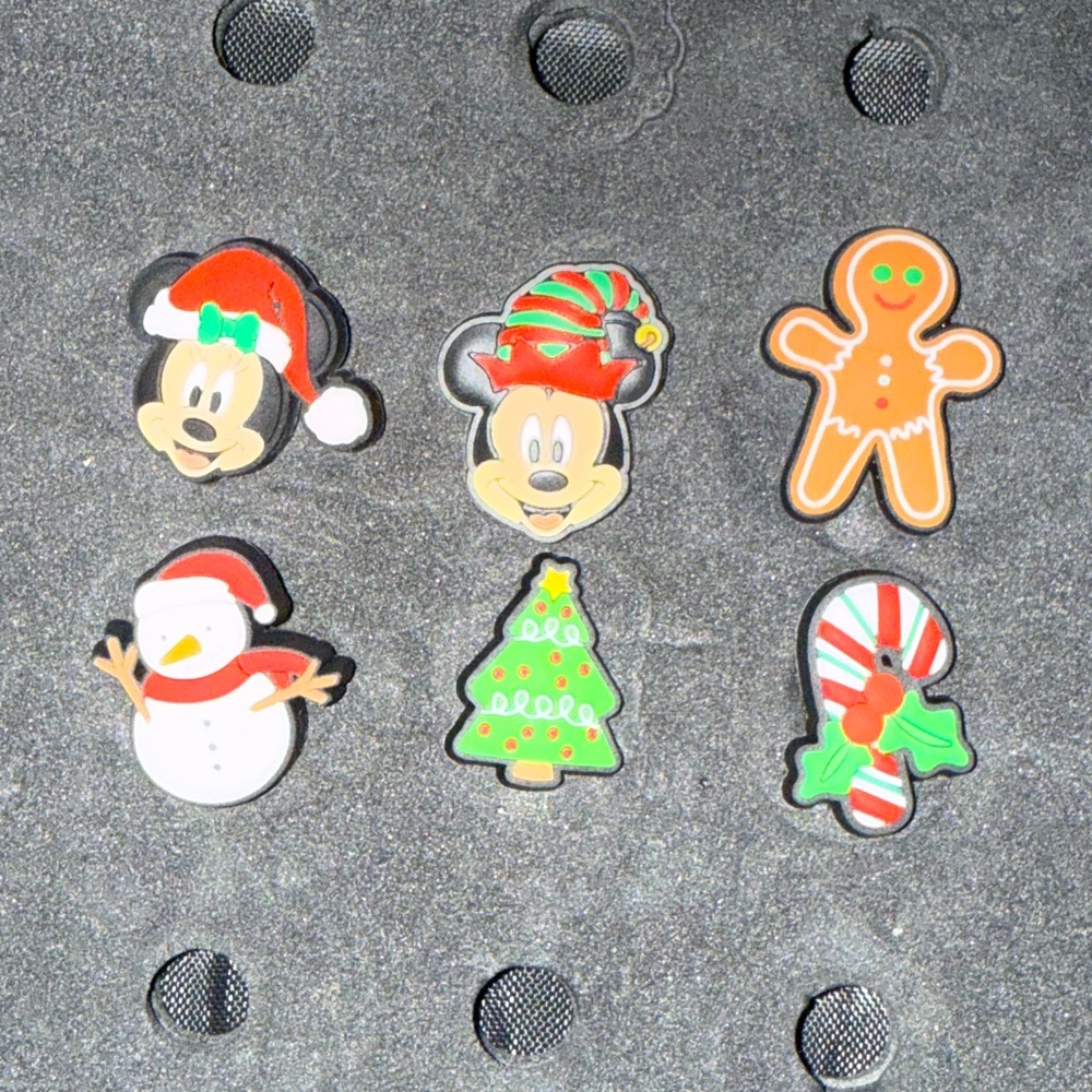 Christmas themed jibbitz Lot